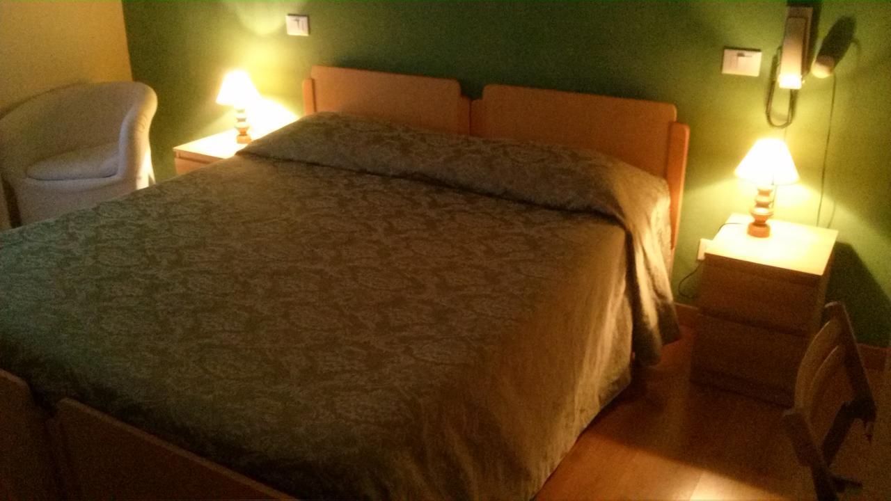 Albergo Capriolo Sestola Esterno foto