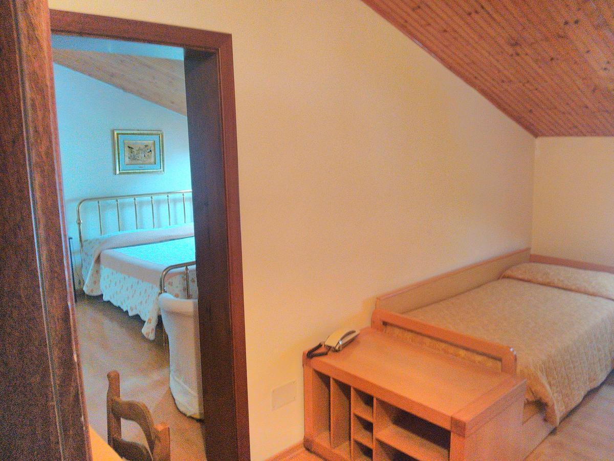Albergo Capriolo Sestola Esterno foto