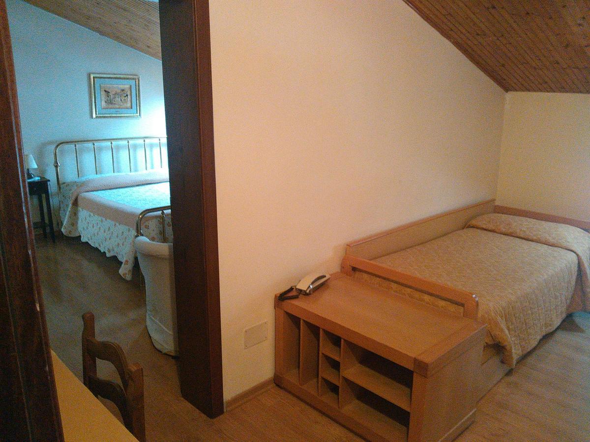 Albergo Capriolo Sestola Esterno foto