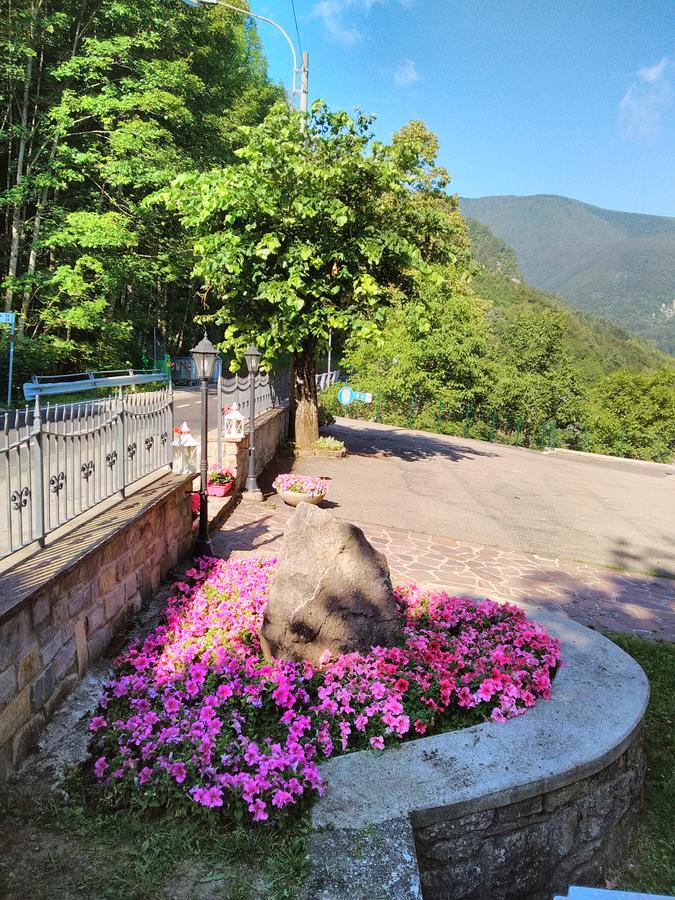 Albergo Capriolo Sestola Esterno foto